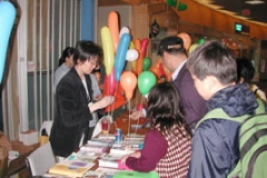 2009dentalfair-6